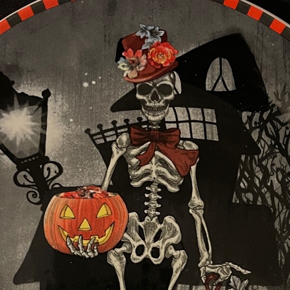 Set of (2) Classy Mr. & Mrs. Skeleton Halloween Plates - Picture 4 of 12